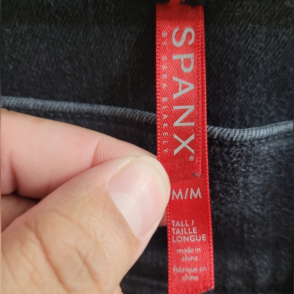 Spanx Ankle Skinny Jeans in Clean Black Style No.20278T, Sz M - Picture 2 of 6